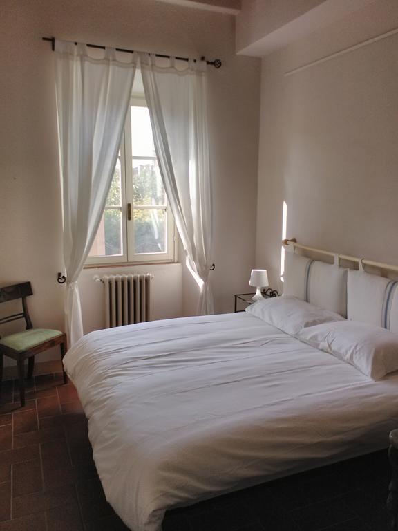 Lauretta Apartment โบลเกริ ภายนอก รูปภาพ