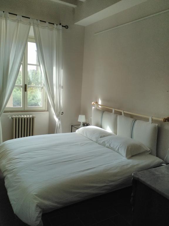 Lauretta Apartment โบลเกริ ภายนอก รูปภาพ